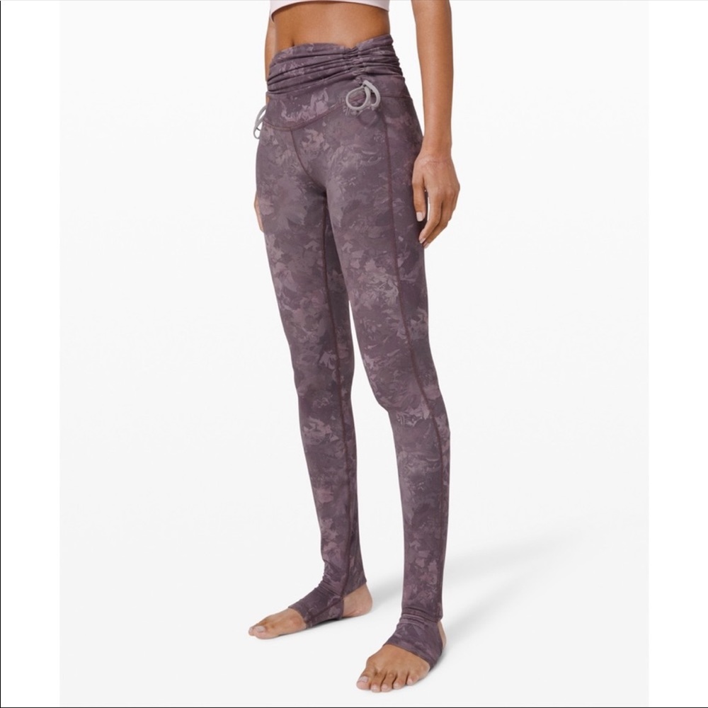 Lululemon hug your core